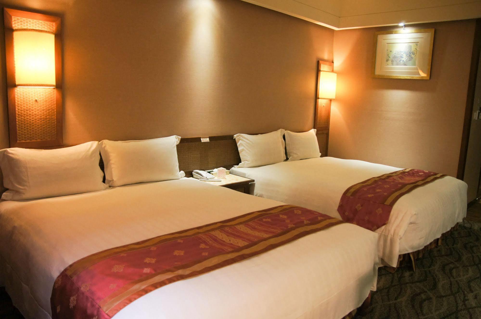 Jia Hsin Garden Hotel Tajnan Kültér fotó