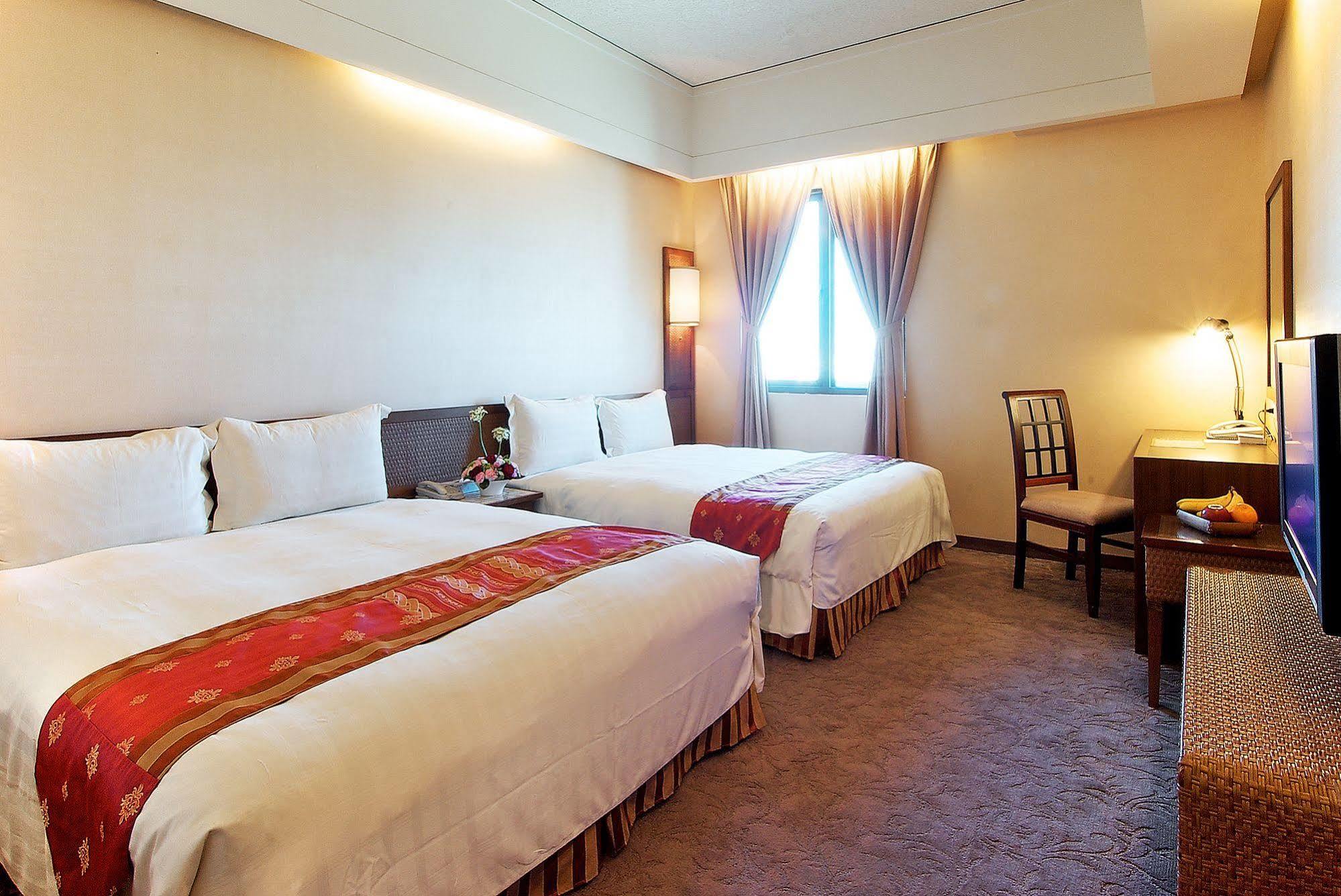 Jia Hsin Garden Hotel Tajnan Kültér fotó