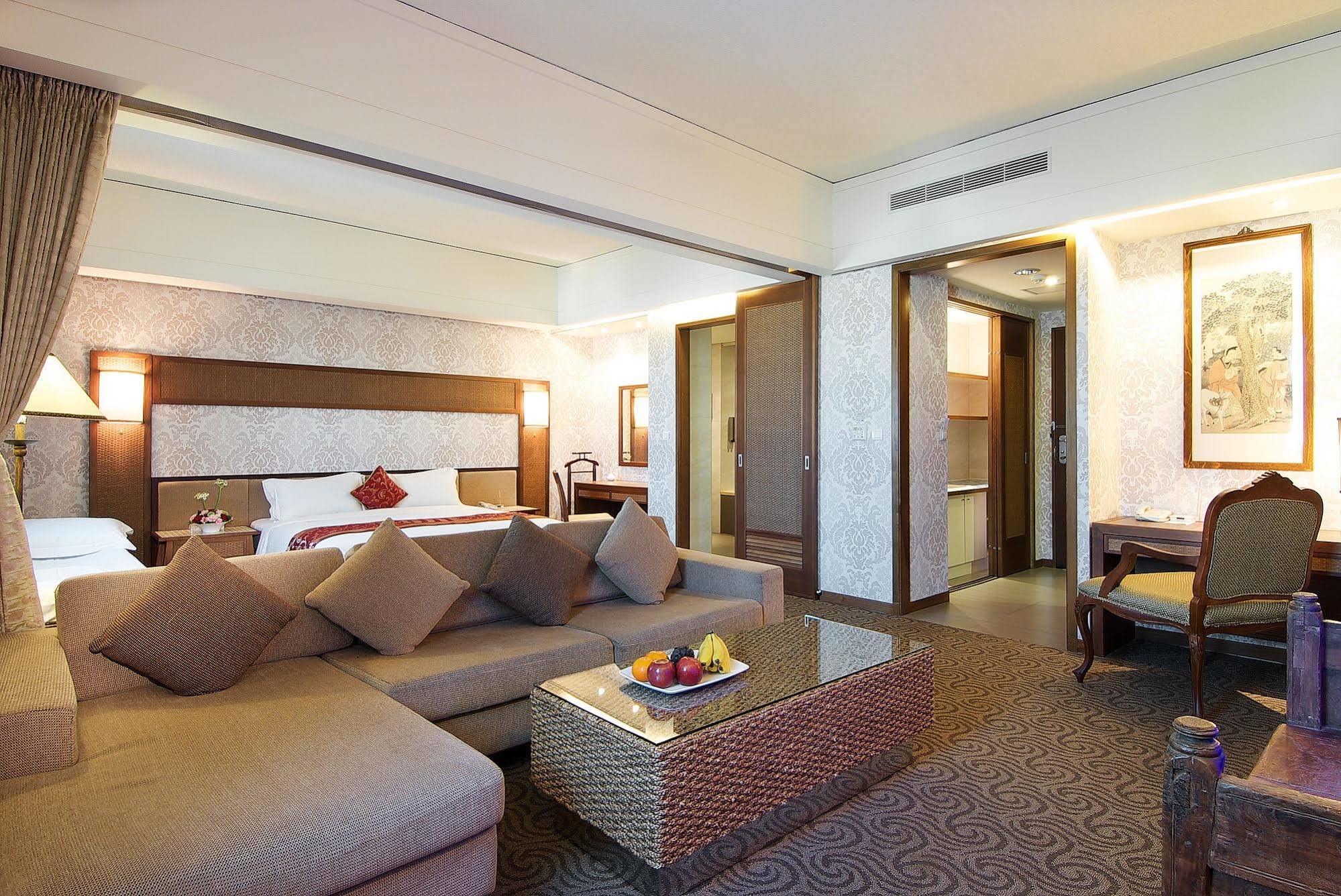 Jia Hsin Garden Hotel Tajnan Kültér fotó